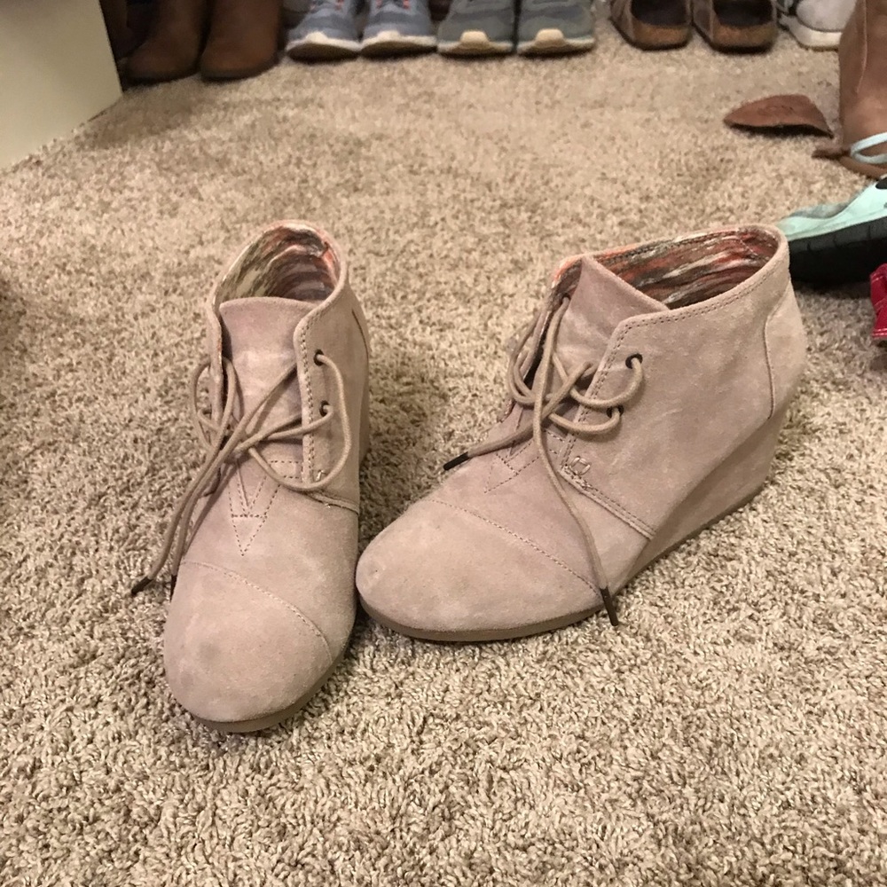 Taupe Tom wedges